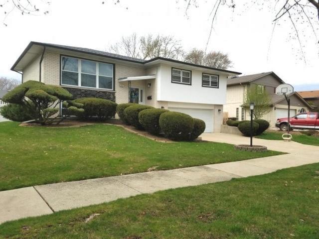 6501 Linden Dr., Oak Forest, IL 60452