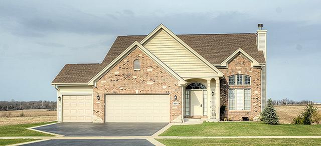 306 Bellaire Dr., Winnebago, IL 61088