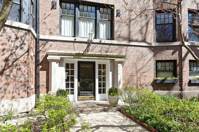1235 N Astor St. #2S, Chicago, IL 60610