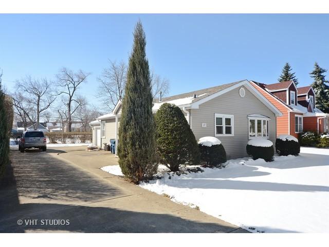 27 W Franklin Dr., Northlake, IL 60164