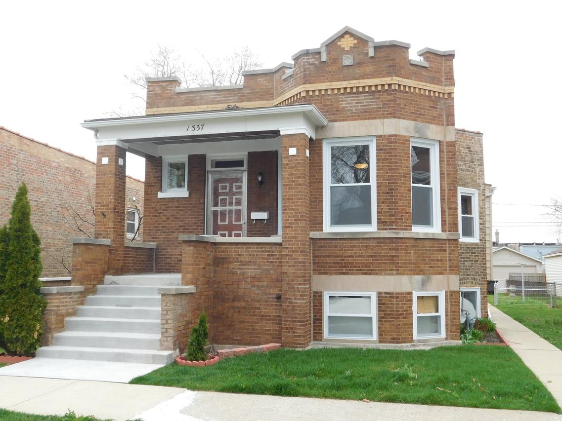 1337 S 56th Ct., Cicero, IL 60804