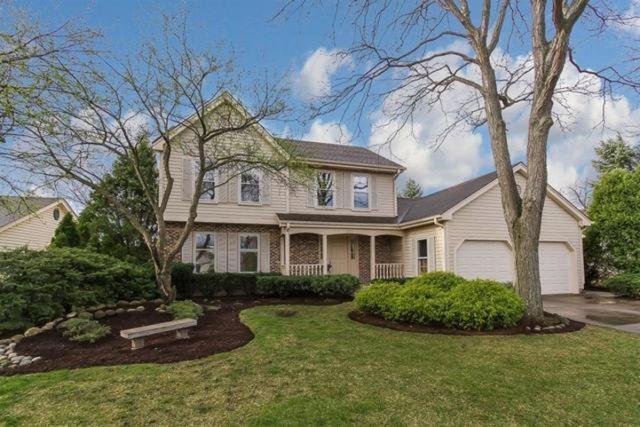 417 Greenhill Ln., Schaumburg, IL 60193