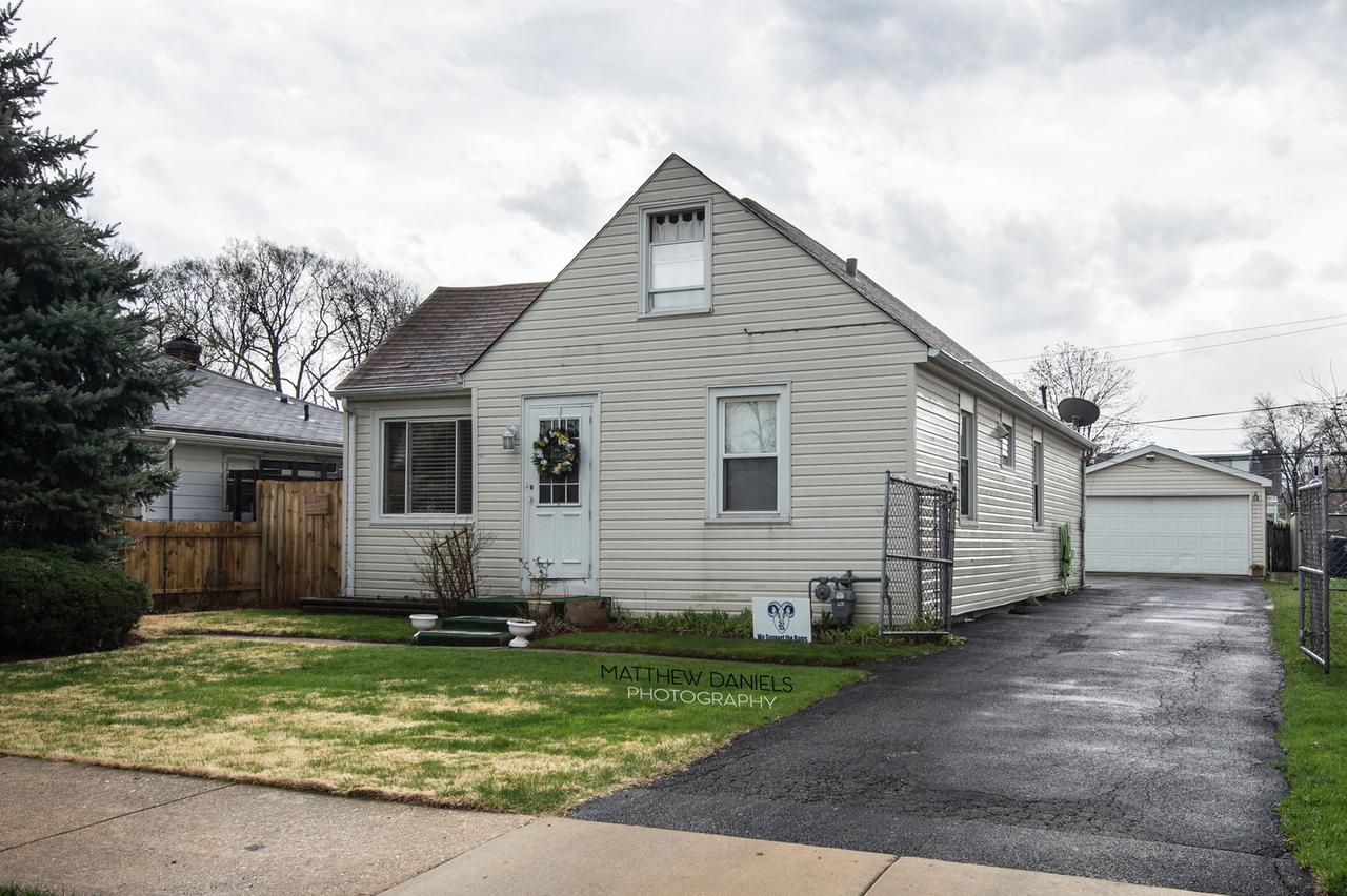 7123 W 72nd St., Nottingham Park, IL 60454