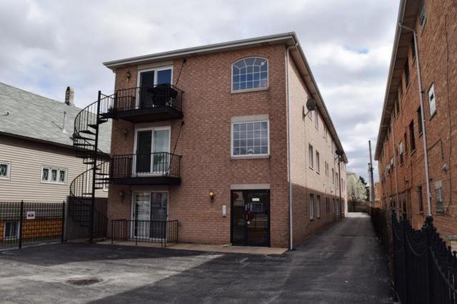 6047 S Archer Ave. #1A, Chicago, IL 60638