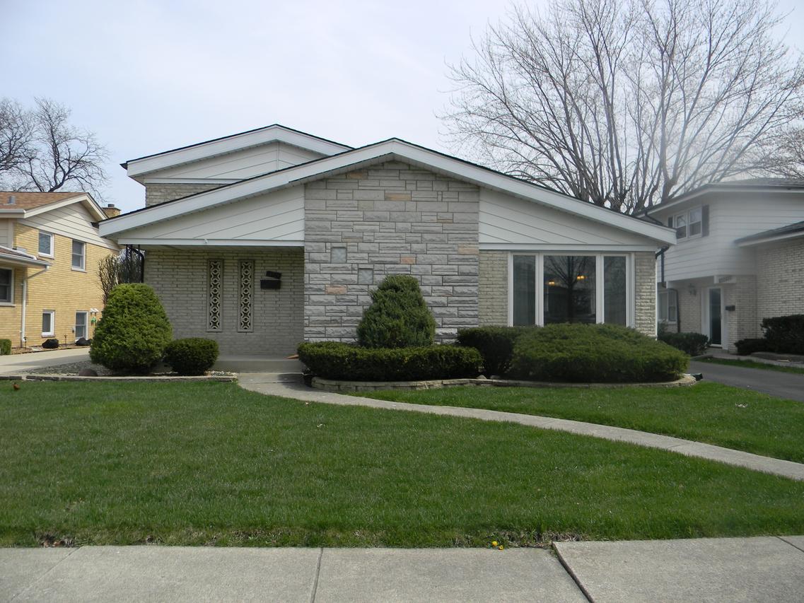 10729 S Kolmar Ave., Oak Lawn, IL 60453