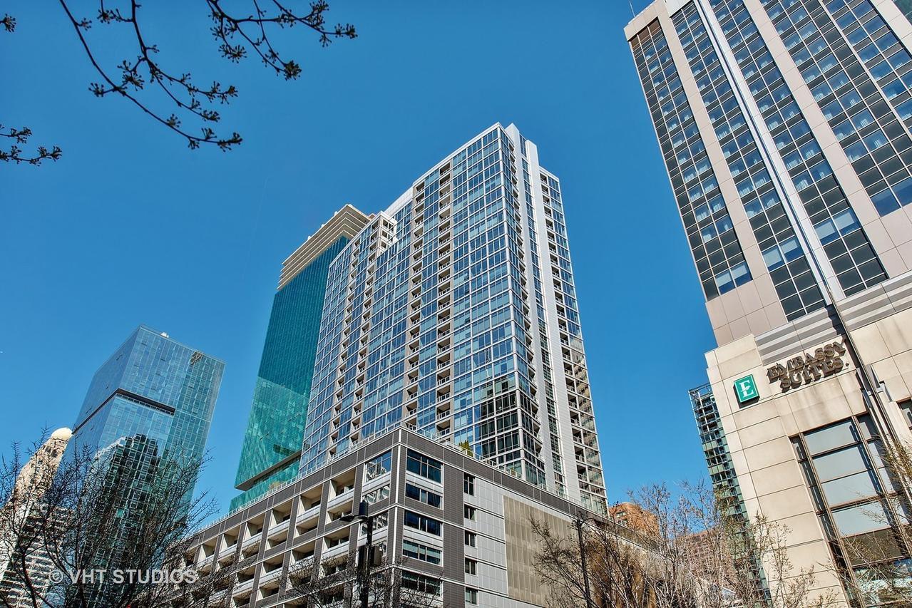 240 E Illinois St. #2705, Chicago, IL 60611
