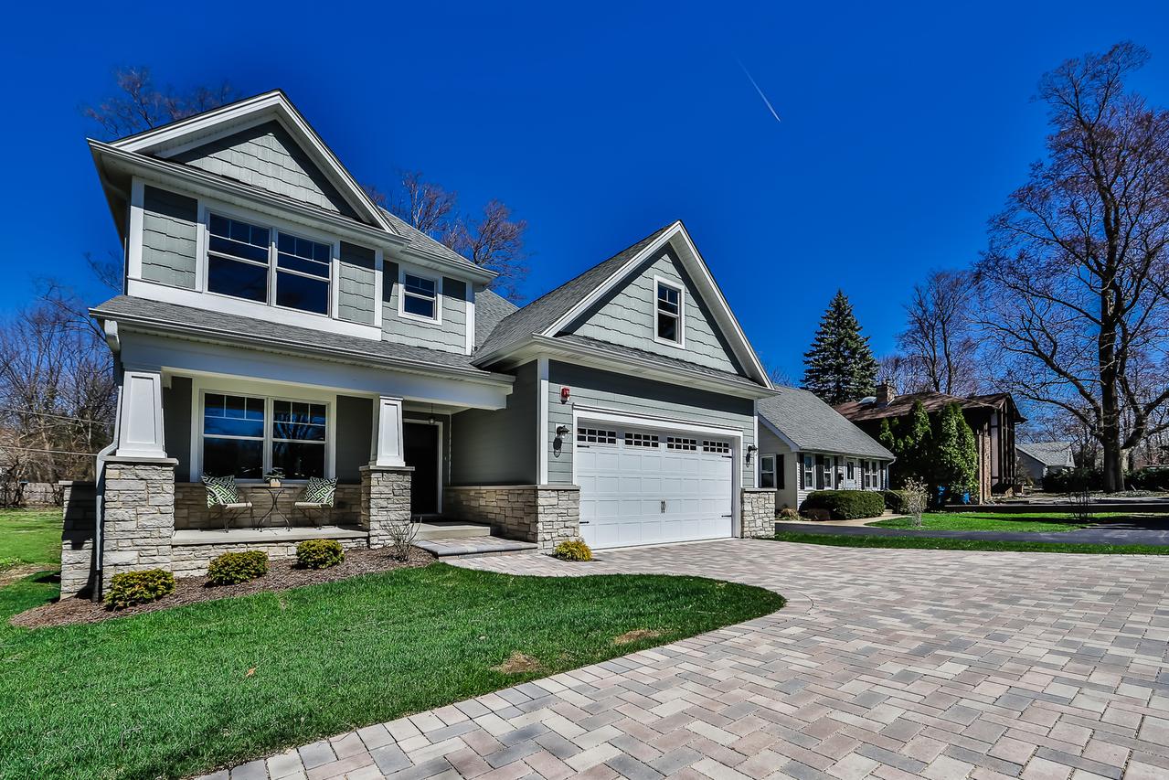 344 55th St., Clarendon Hills, IL 60514