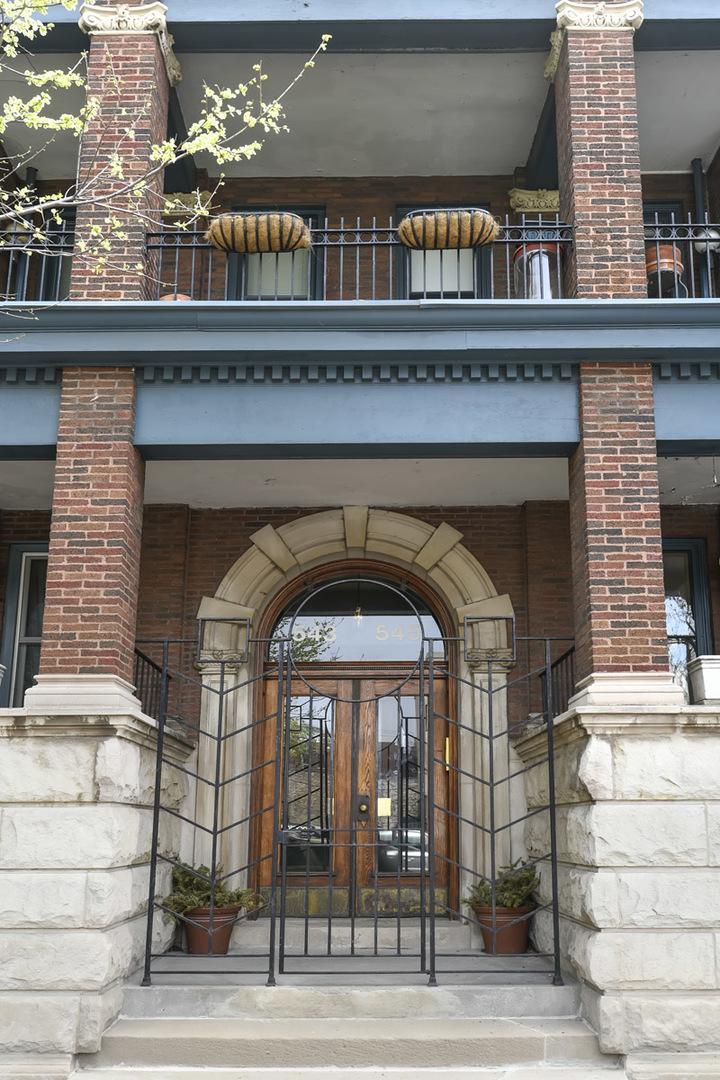 545 W Belmont Ave. #1W, Chicago, IL 60657