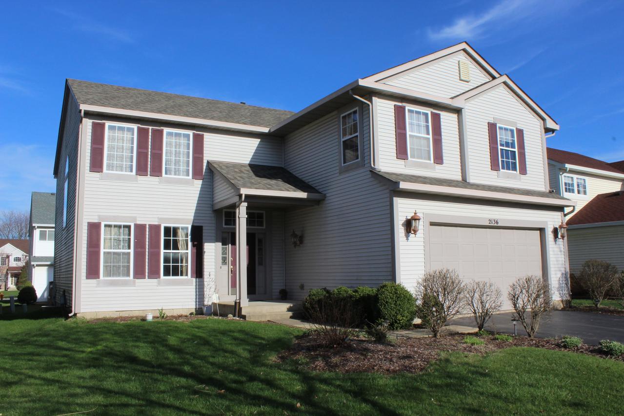 2136 Lindsay Dr., Naperville, IL 60564