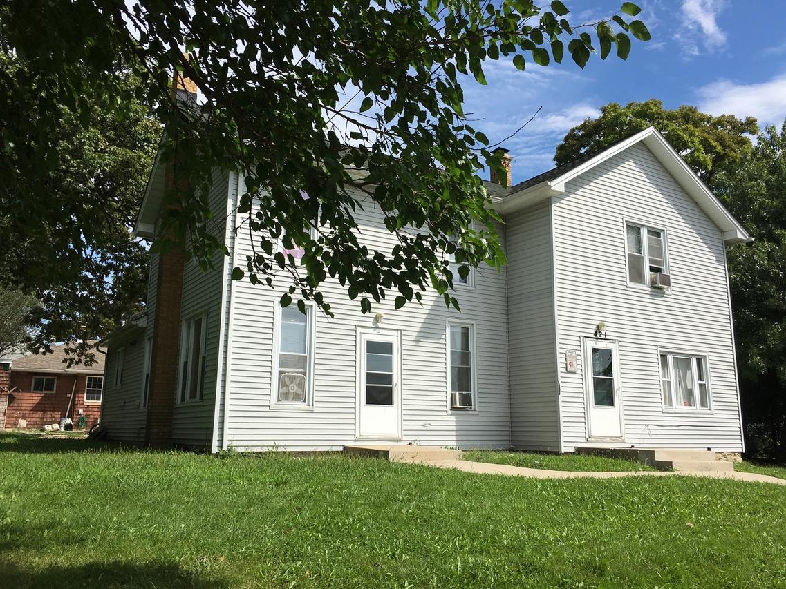 421 W Division St., Joliet, IL 60435