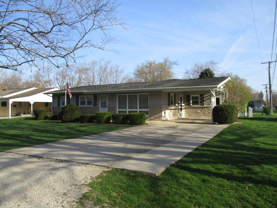 412 E 3rd St., Gibson City, IL 60936