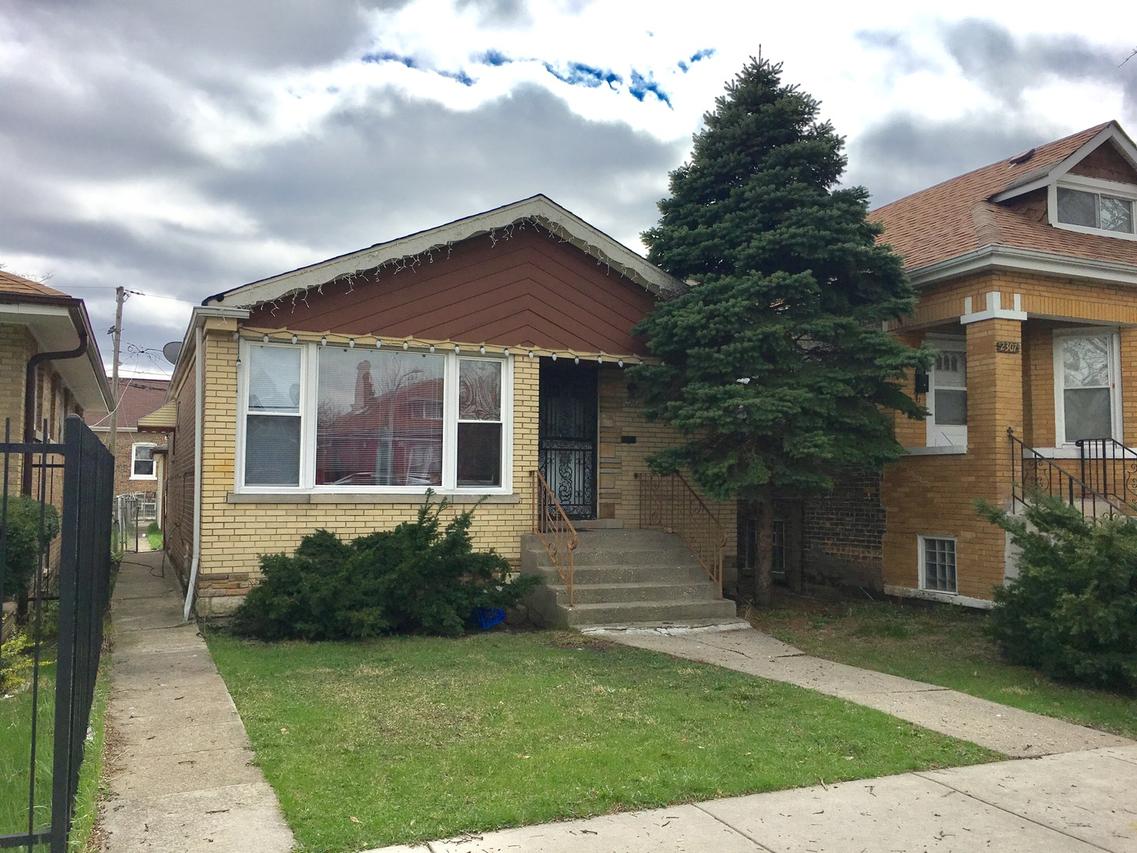 2305 W 72nd St., Chicago, IL 60636