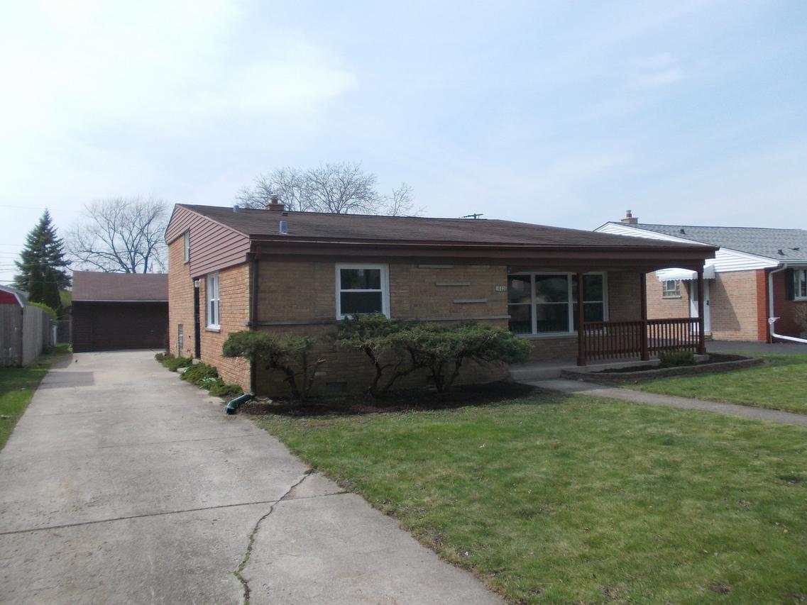 10436 S Kenneth Ave., Oak Lawn, IL 60453