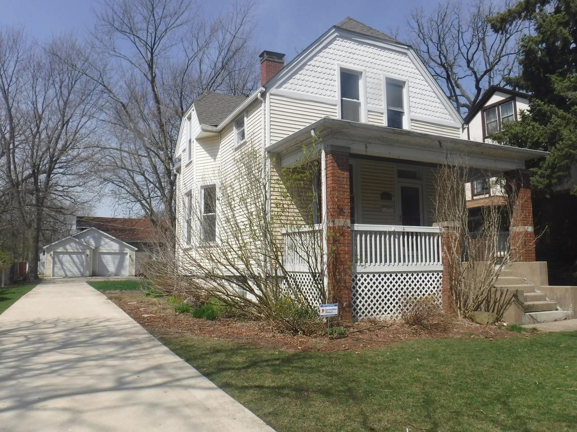 10832 S Hoyne Ave., Chicago, IL 60643