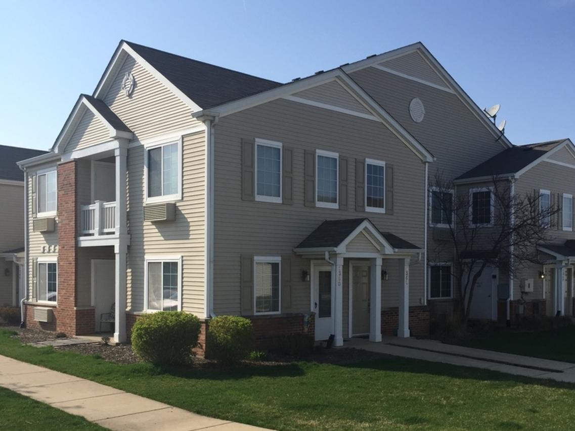 136 Bertram Dr. #L, Yorkville, IL 60560