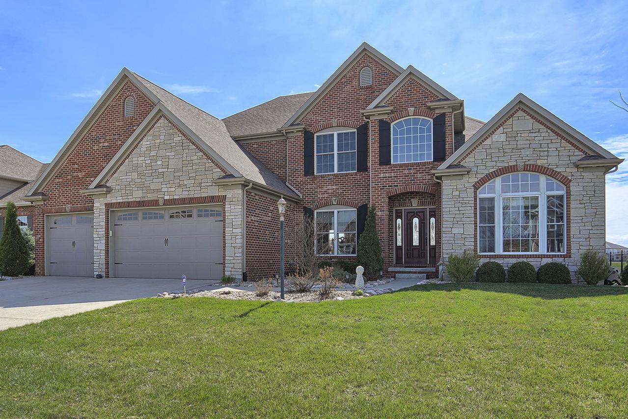 1212 English Oak Dr., Champaign, IL 61822