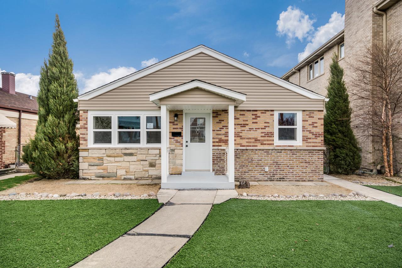 5841 S Nashville Ave., Chicago, IL 60638