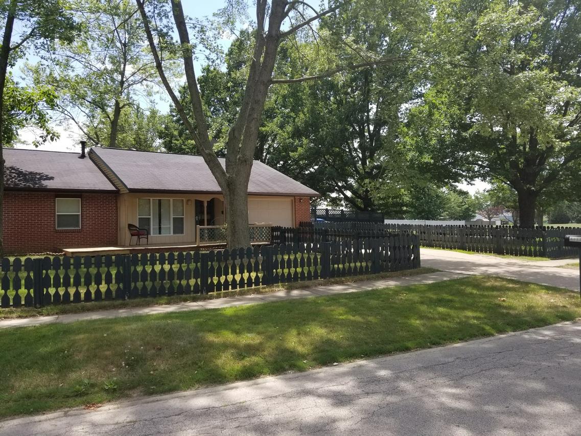 3313 Brentwood Dr., Champaign, IL 61821