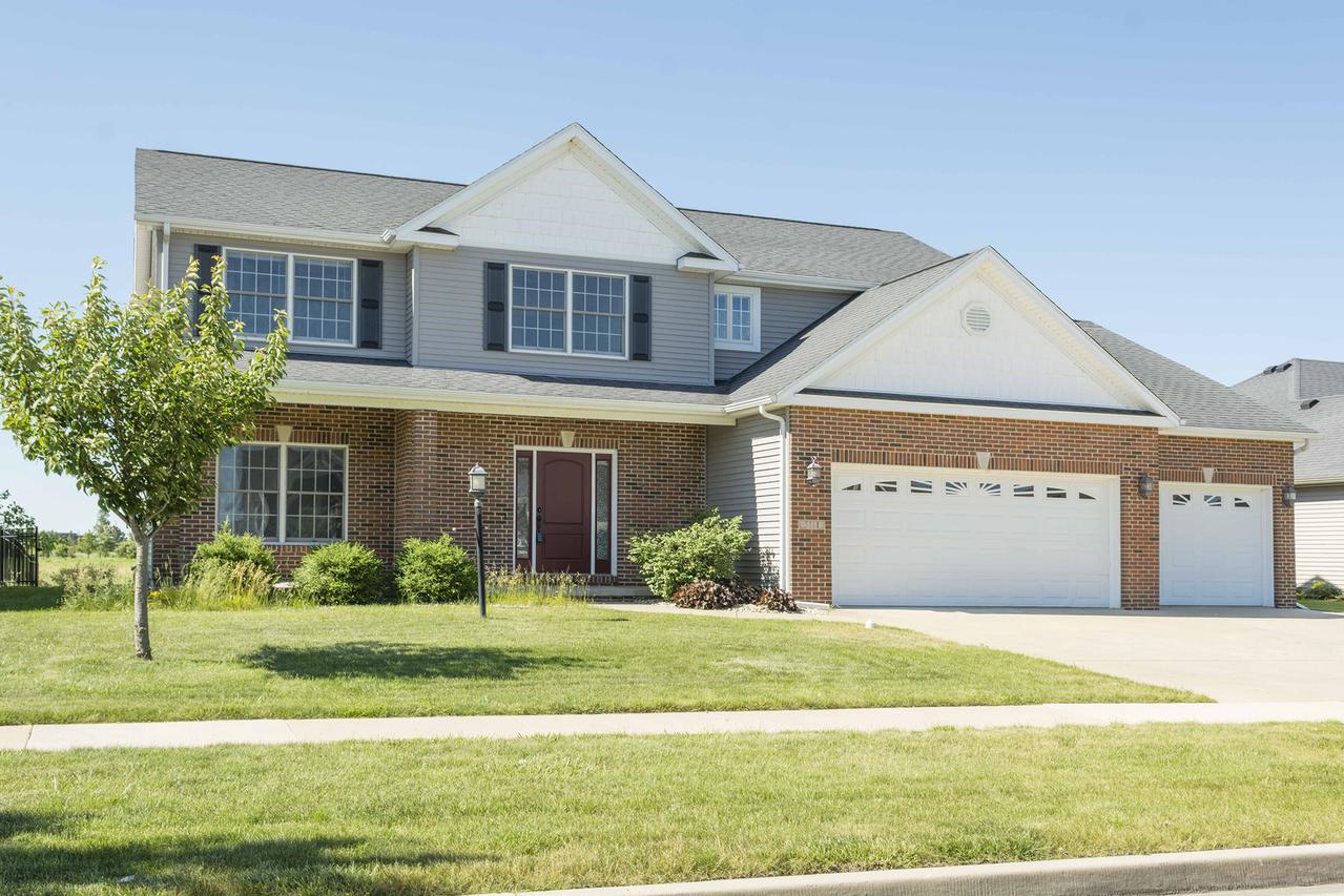 5111 Stonebridge Dr., Champaign, IL 61822