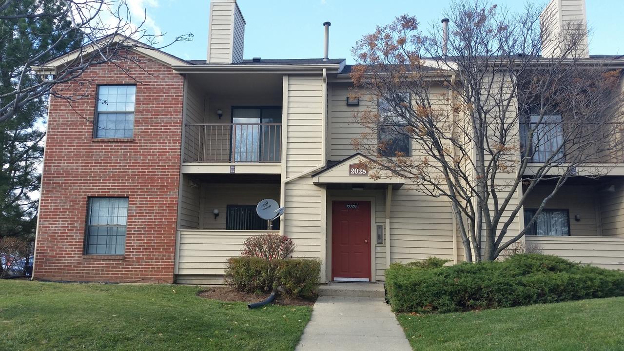 2028 Rand Rd. #101, Palatine, IL 60074