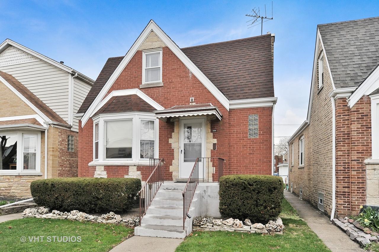5734 N Austin Ave., Chicago, IL 60646