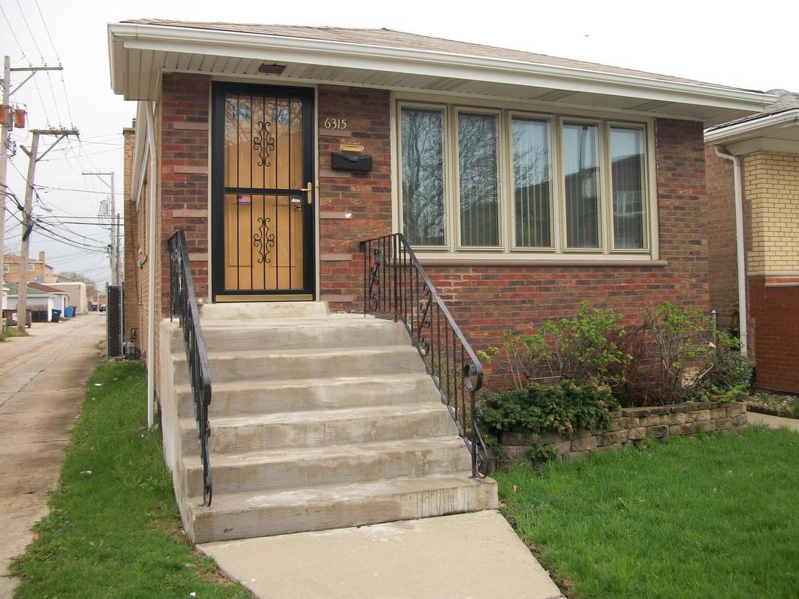 6315 S Austin Ave., Chicago, IL 60638