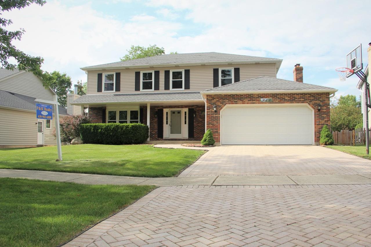 965 Hidden Lake Rd., Naperville, IL 60565