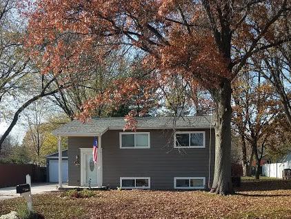 7s362 Madison Ave., Big Rock, IL 60511