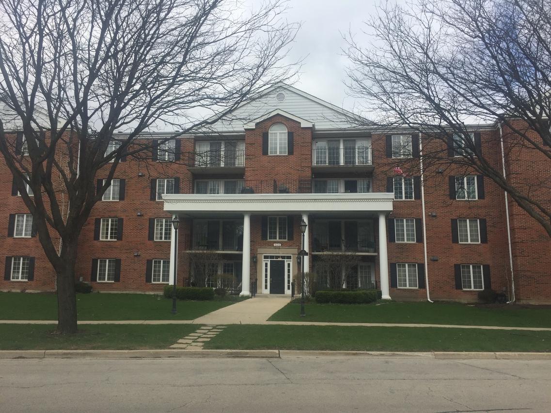 326 Park Ave. #31, Clarendon Hills, IL 60514