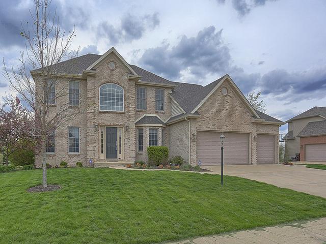 1209 Cozzene Dr., Mahomet, IL 61853