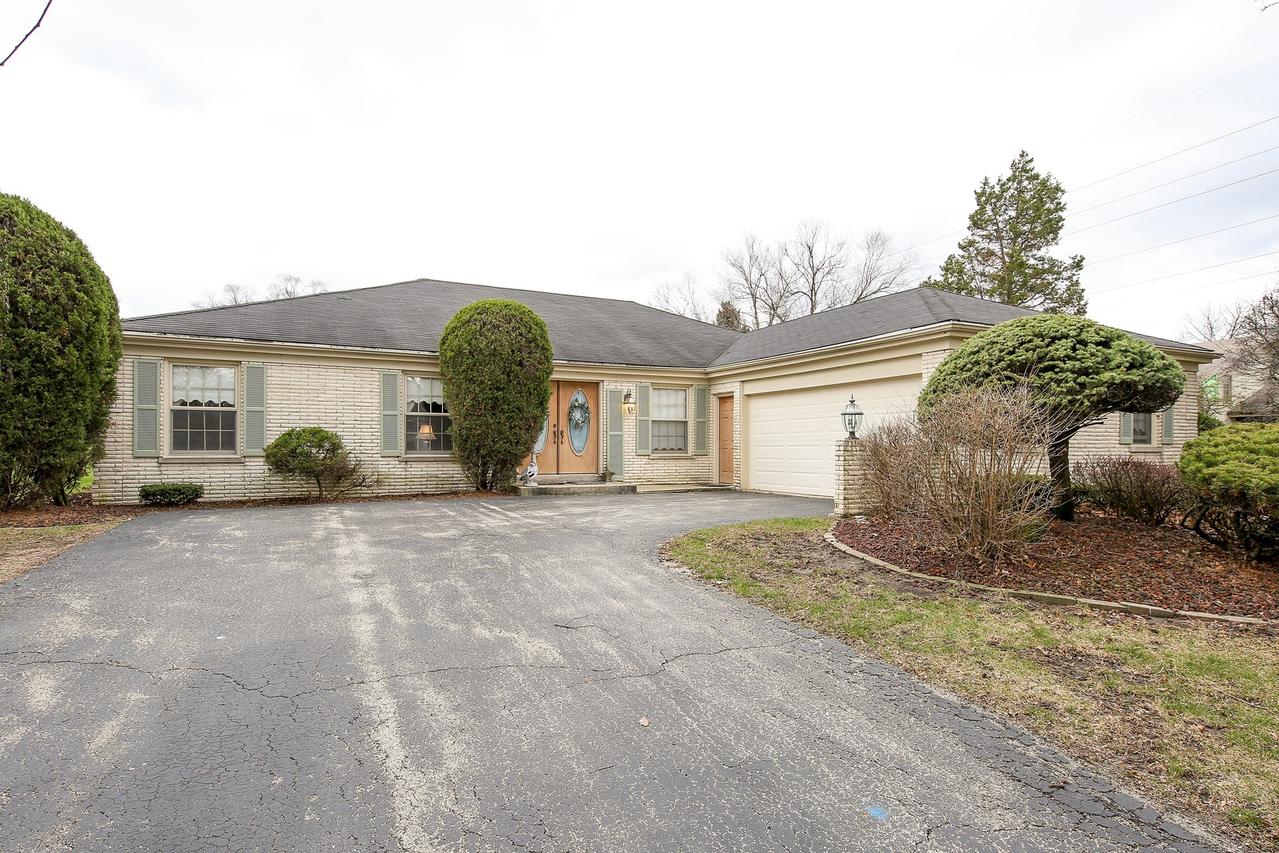 364 Tamerton Pkwy., Burr Ridge, IL 60527