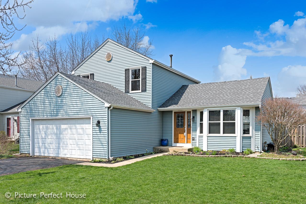 3073 Quincy Ln., Aurora, IL 60504