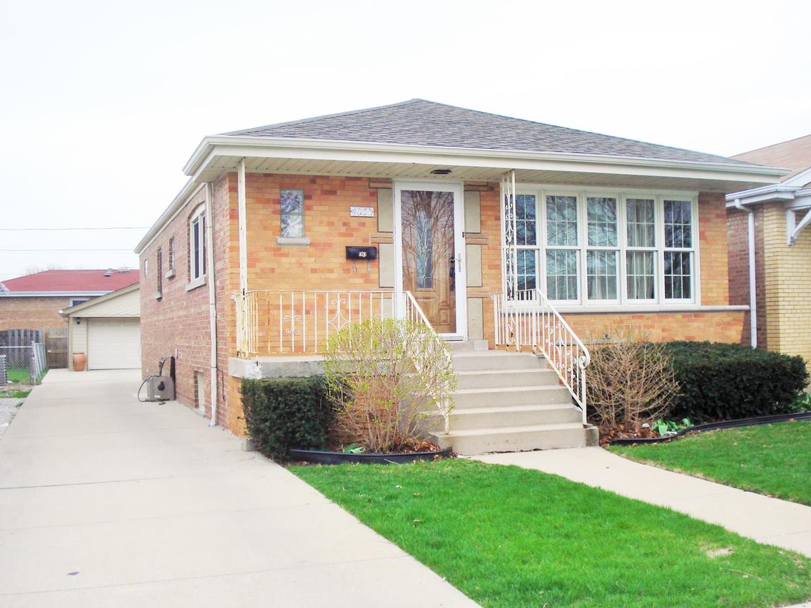 4053 W 83rd St., Chicago, IL 60652