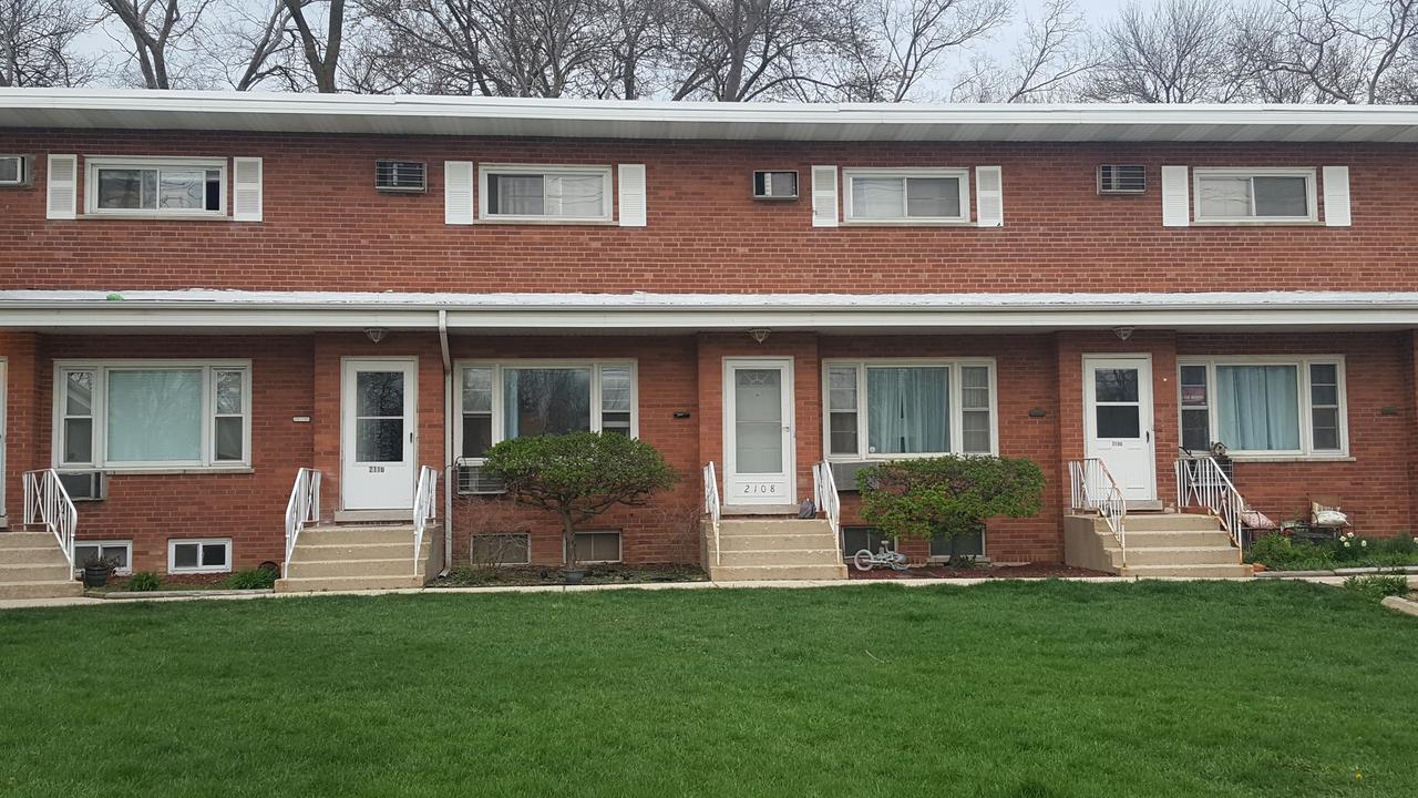 2108 Warren Ave., Downers Grove, IL 60515