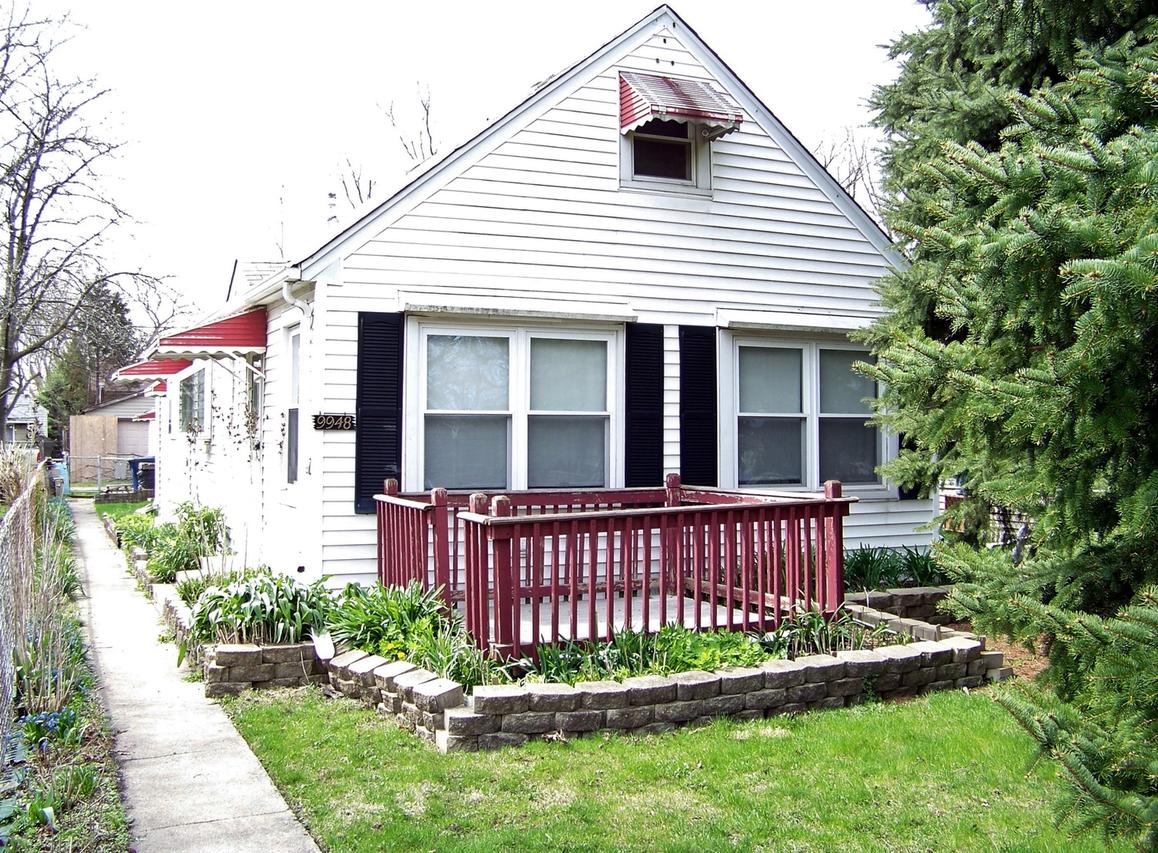 9948 Melvina Ave., Oak Lawn, IL 60453