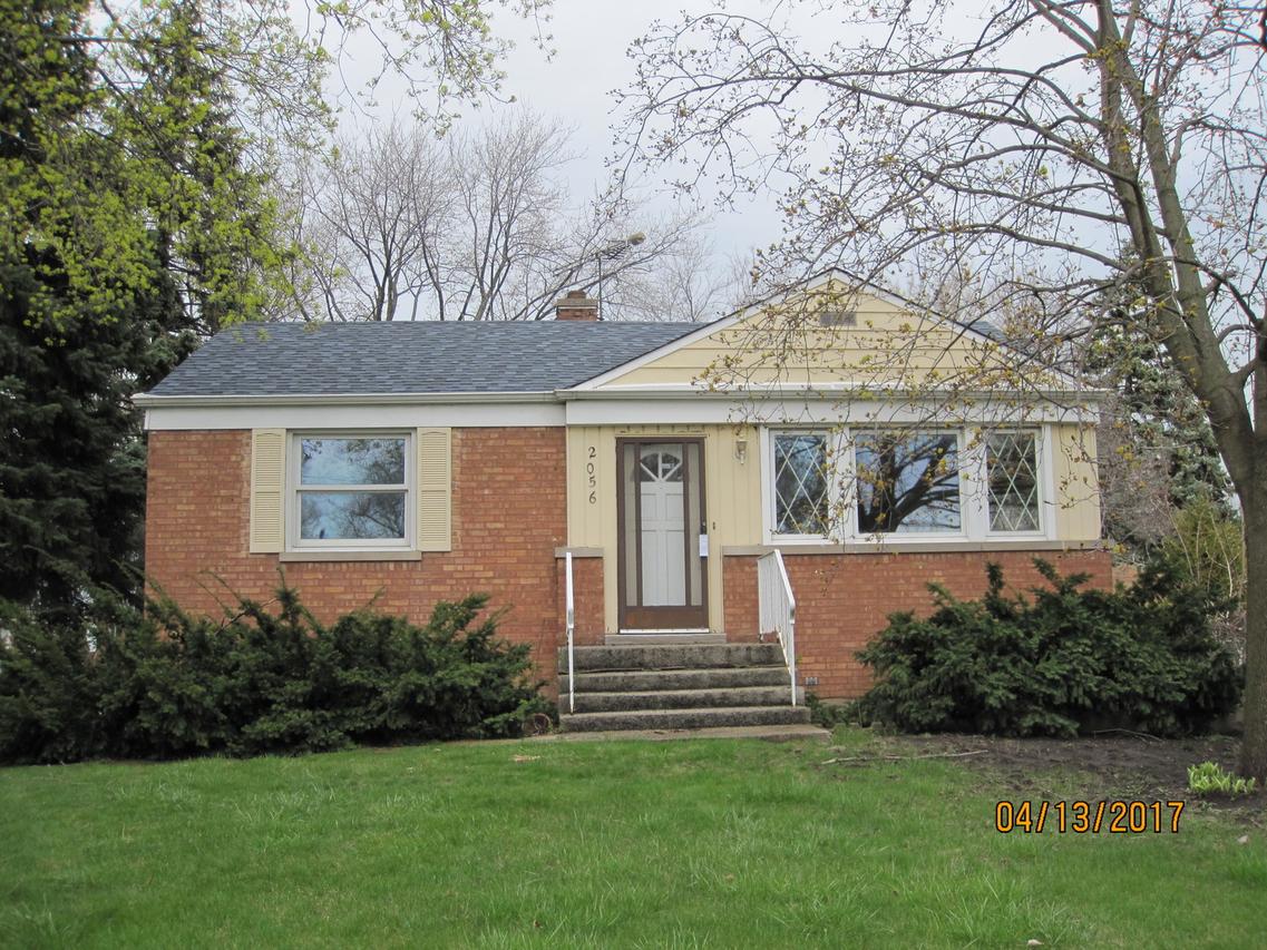 2056 Sunset Dr., Des Plaines, IL 60018