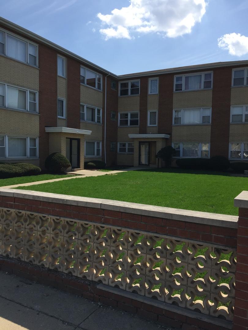 4421 W 55th St. #3D, Chicago, IL 60632