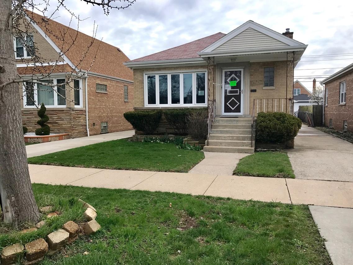 8137 S Kedzie Ave., Chicago, IL 60652