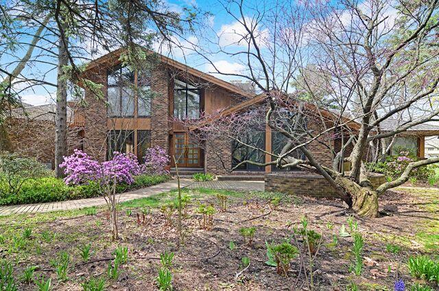 8400 Kearney Rd., Downers Grove, IL 60516