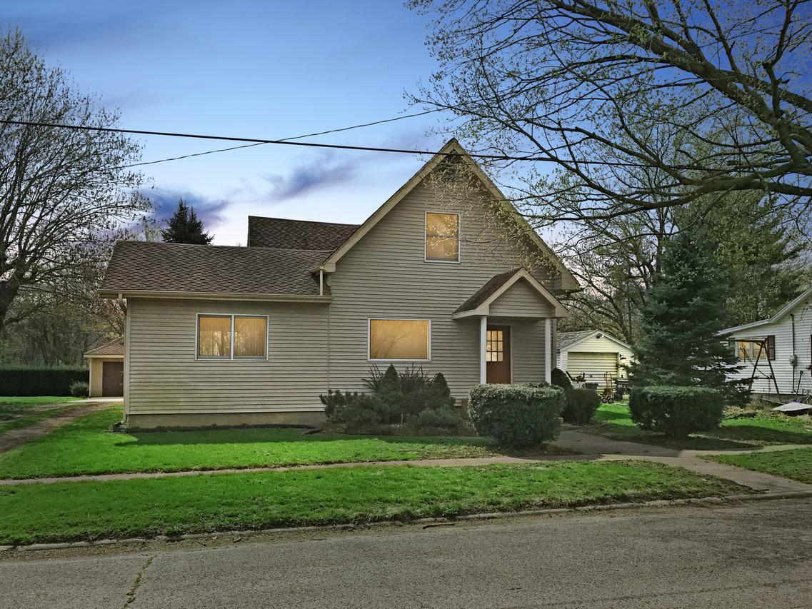 109 Peoria St., Bureau, IL 61315