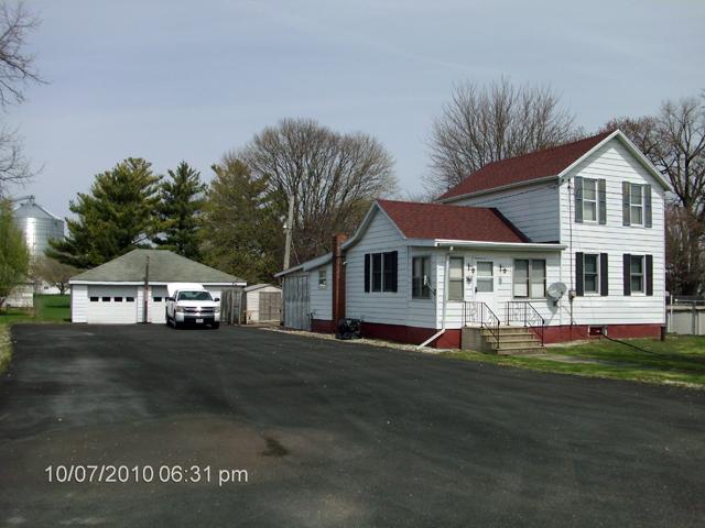 765 N 3906th Rd., Triumph, IL 61371