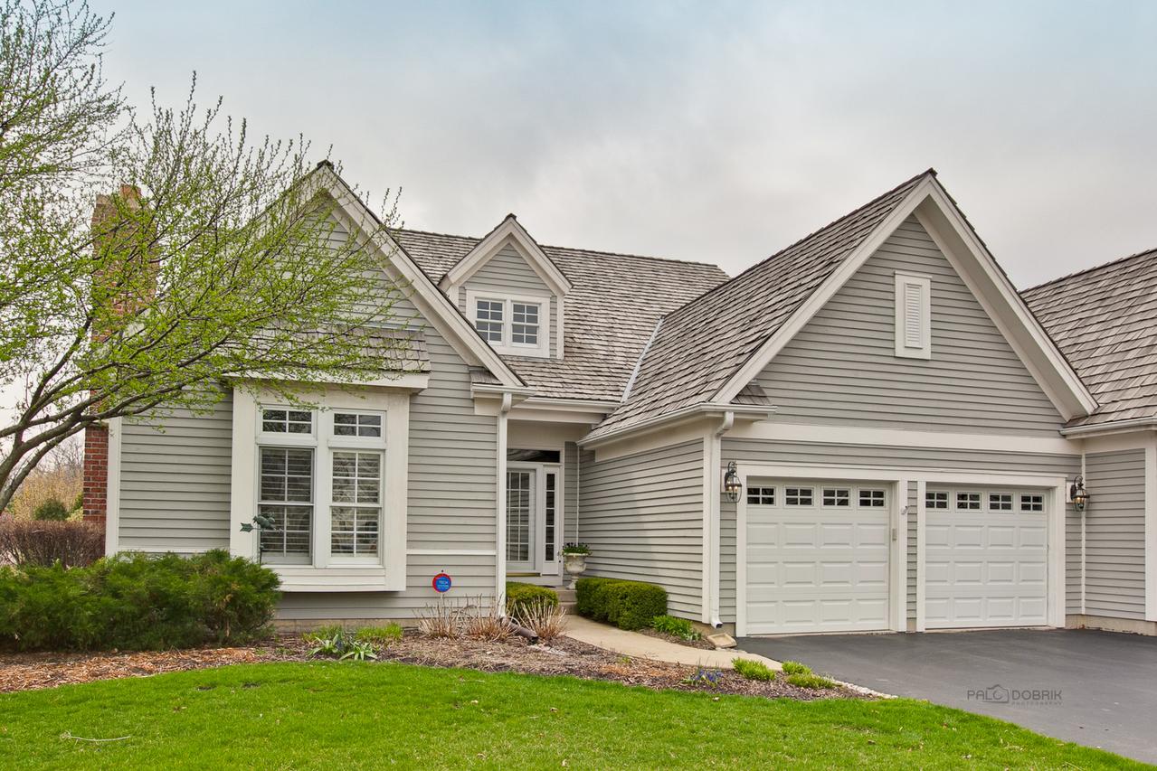 80 S Asbury Ct., Lake Forest, IL 60045