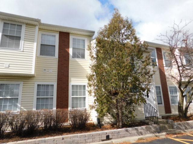 1301 Wyndham Dr. #106, Palatine, IL 60074