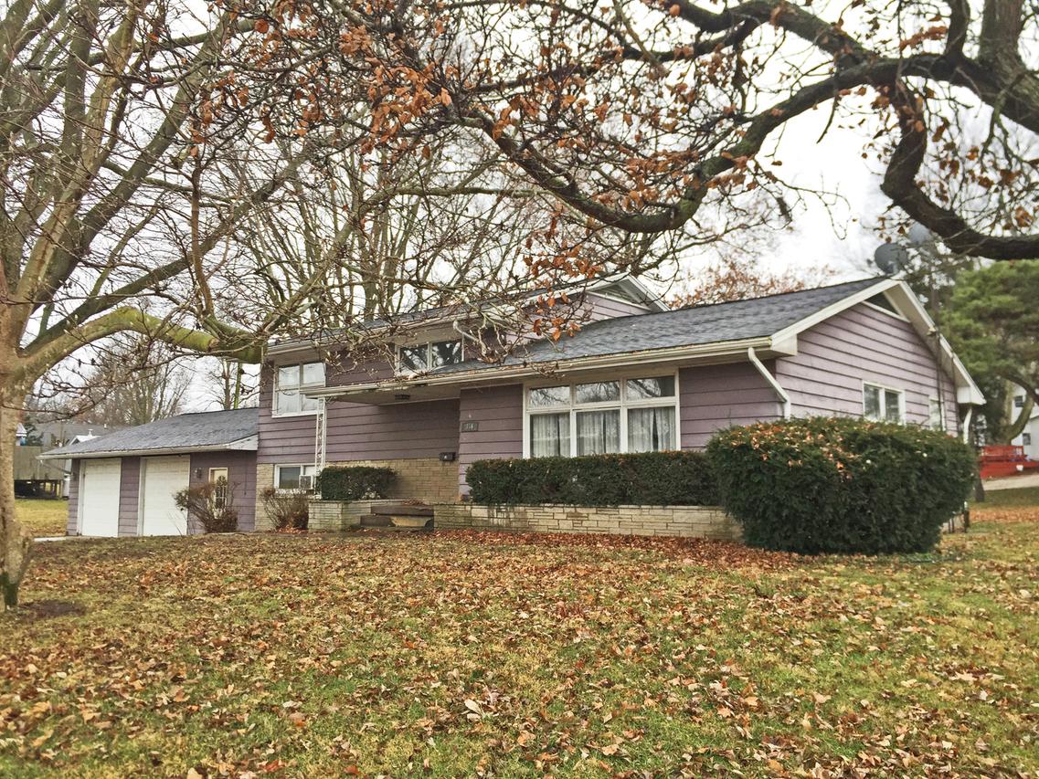 330 N Ohio St., Chrisman, IL 61924