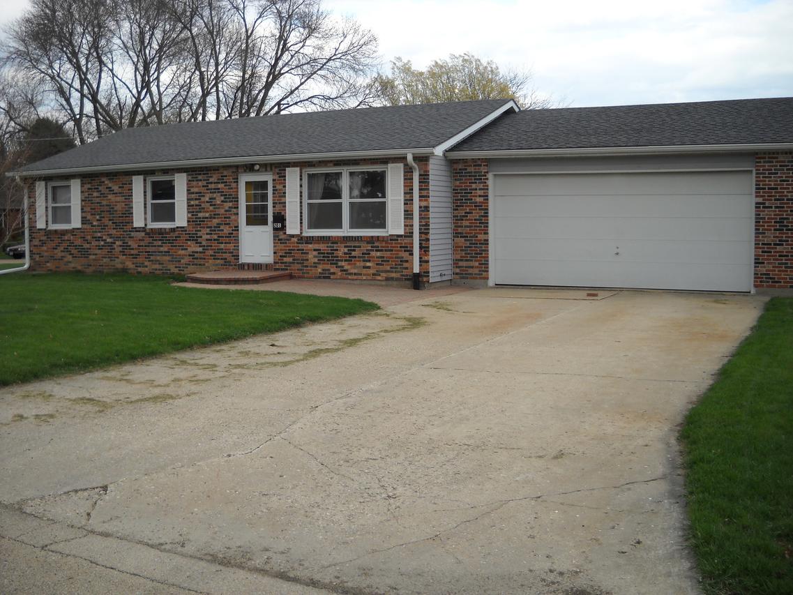 201 S Hannah Ave., Mount Morris, IL 61054