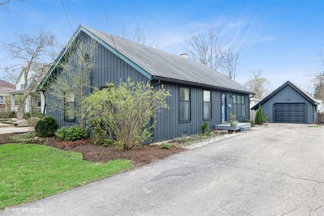 228 Raymond Ave., Barrington, IL 60010