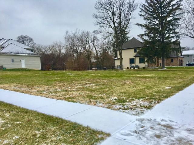 6000 Cumnor Rd., Downers Grove, IL 60516