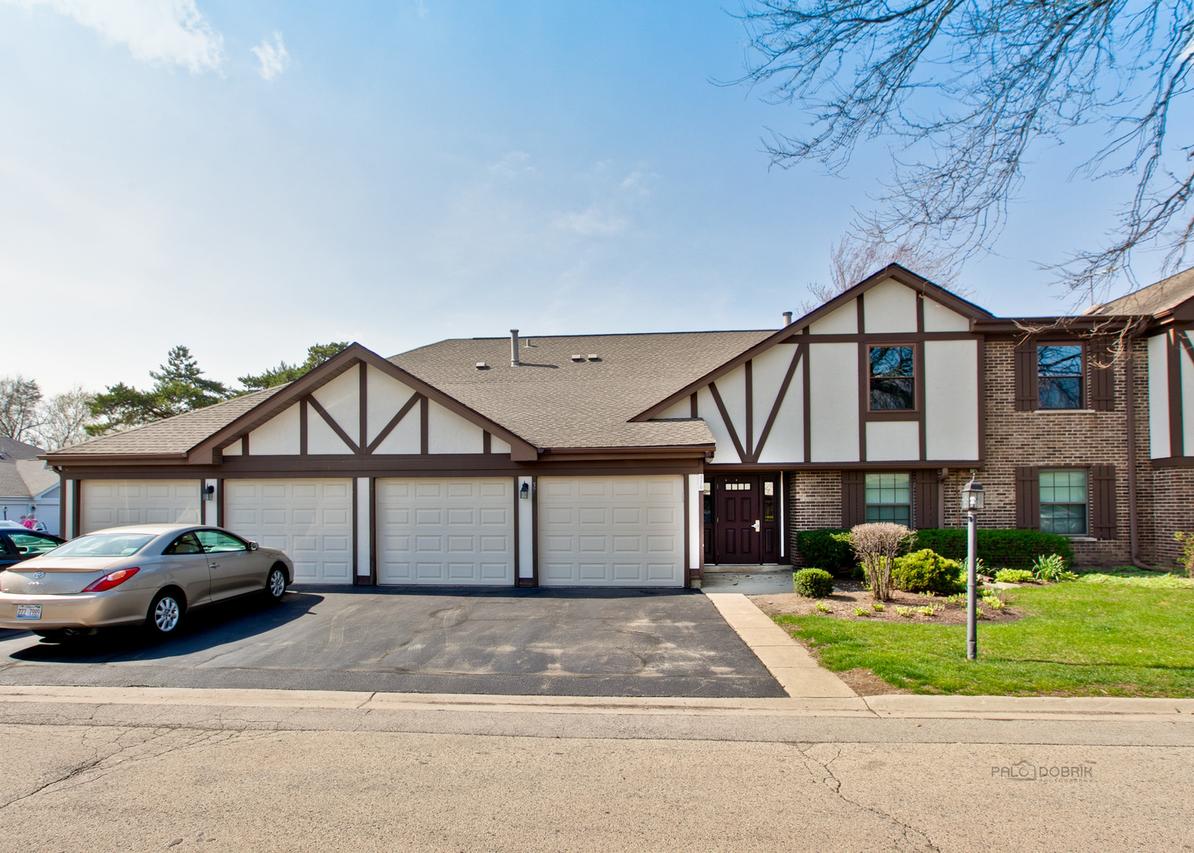 369 Southbury Ct. #C2, Schaumburg, IL 60193