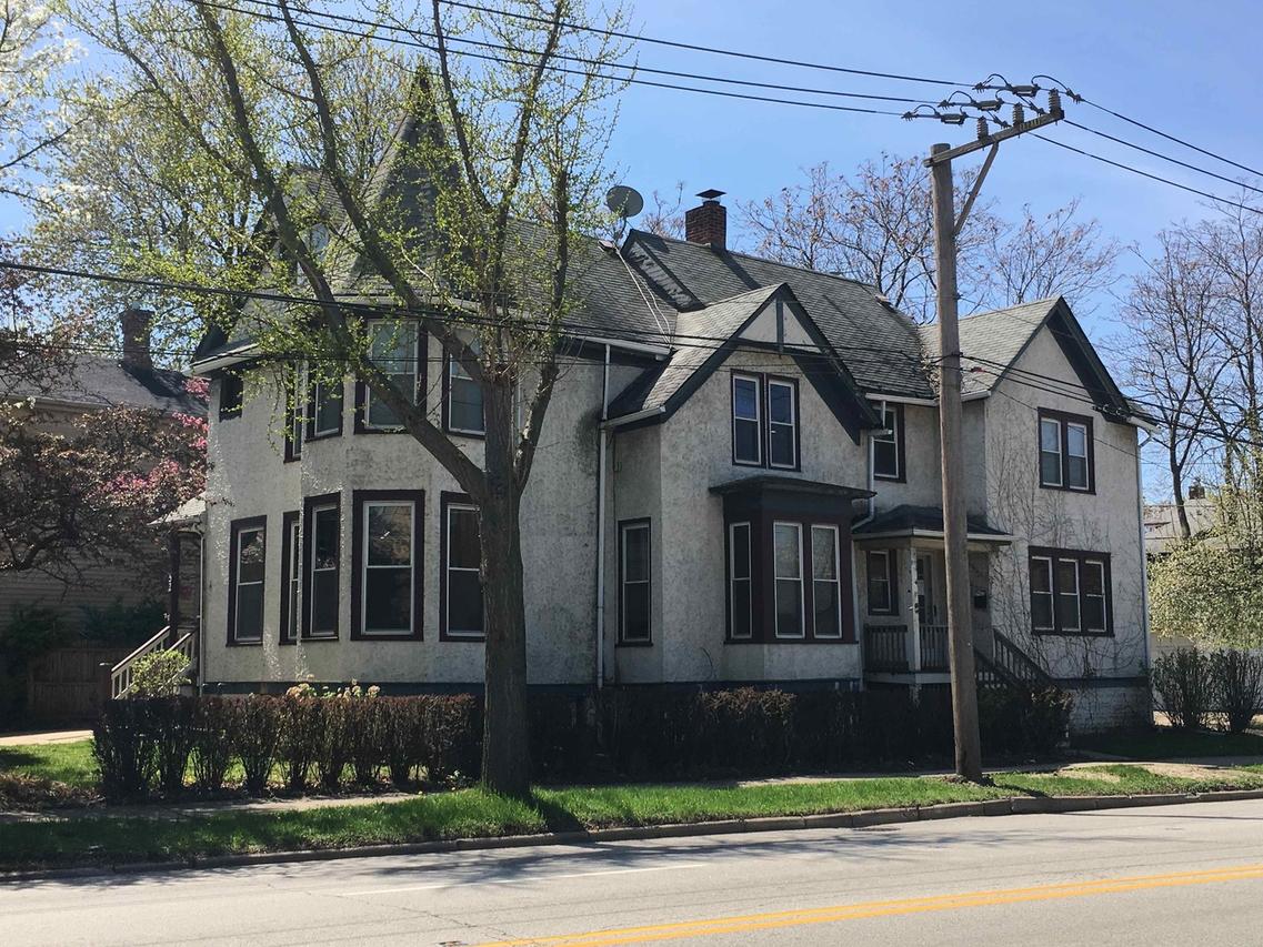 52 N Madison Ave., La Grange, IL 60525