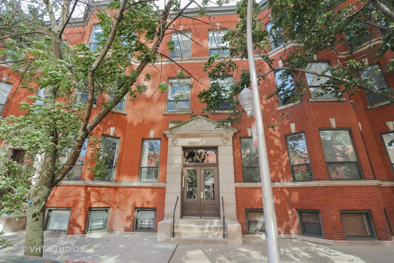 805 W Bradley Pl. #1, Chicago, IL 60613